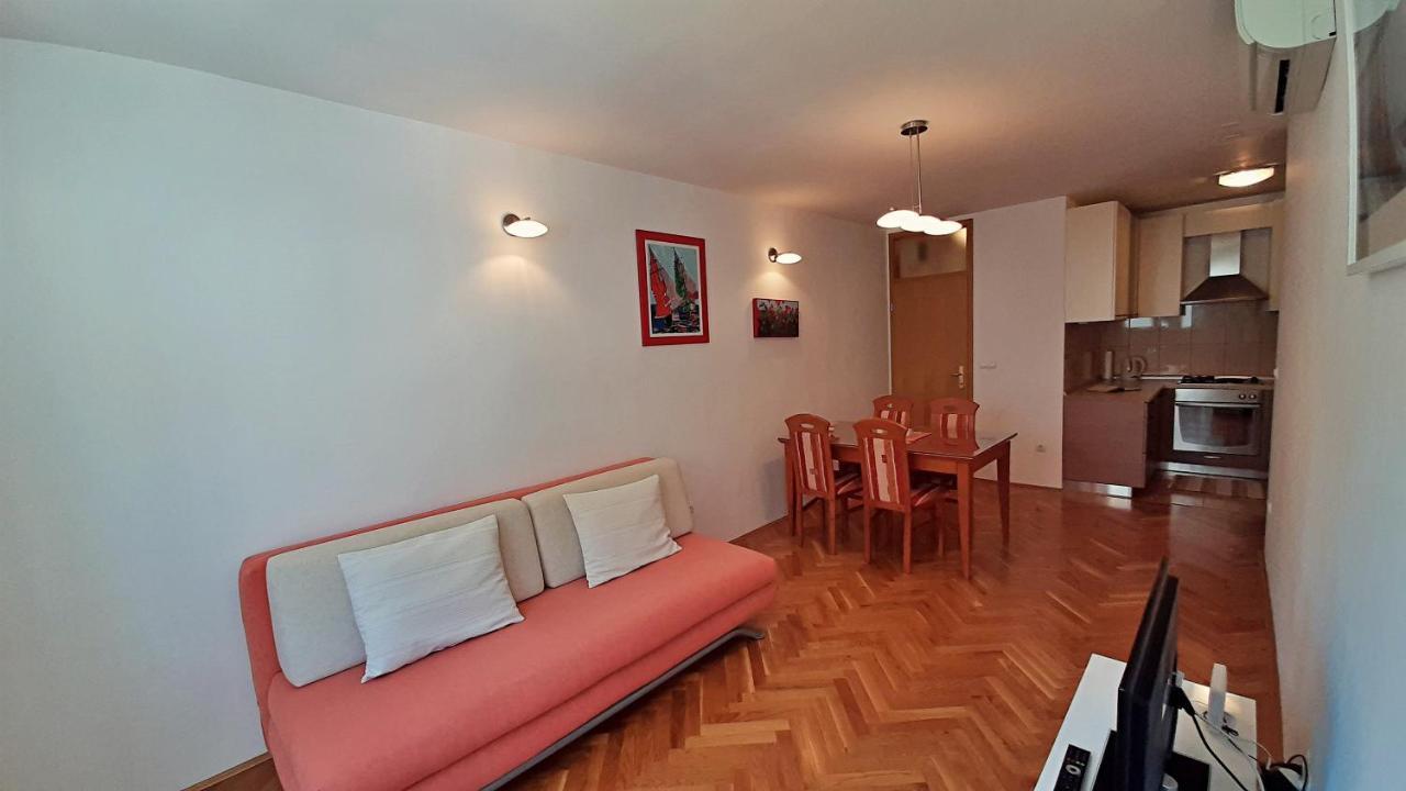 Apartment Jen Omis Ngoại thất bức ảnh