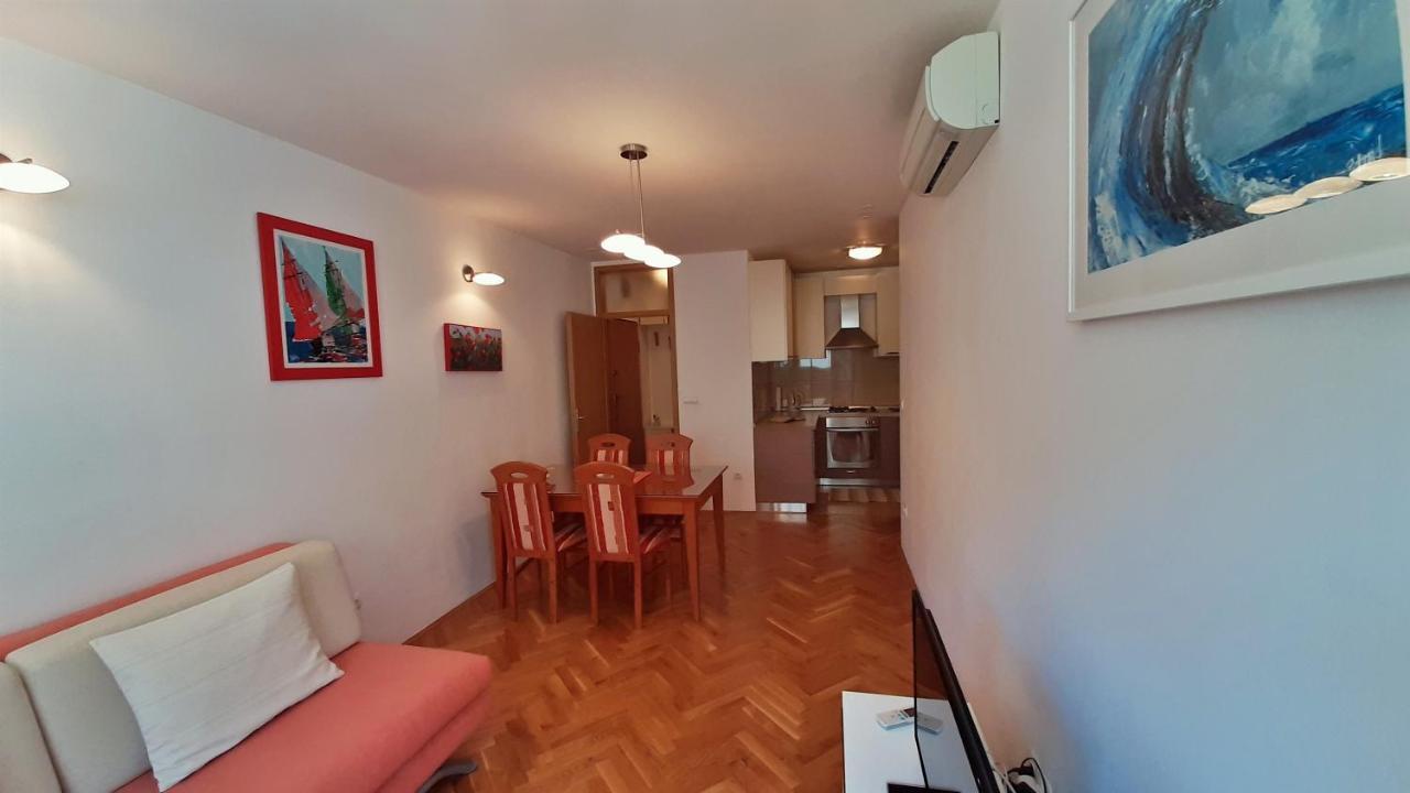 Apartment Jen Omis Ngoại thất bức ảnh