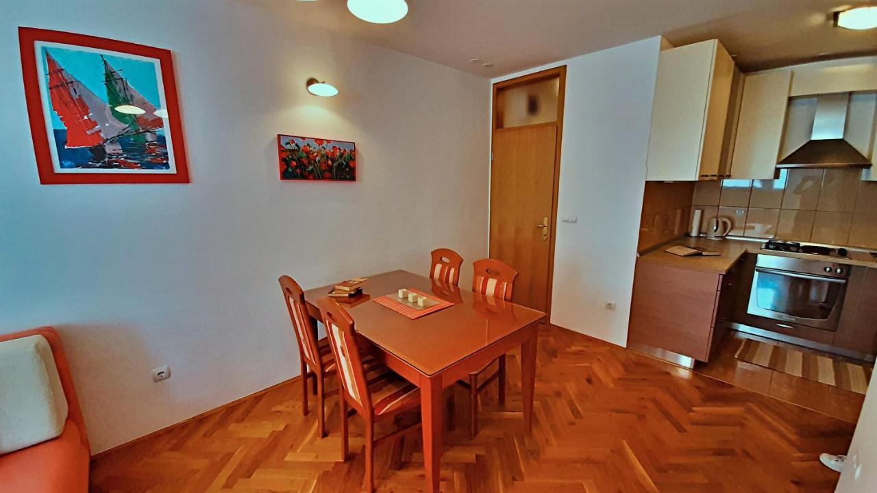 Apartment Jen Omis Ngoại thất bức ảnh